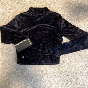 Lululemon Aligned Mock Neck Long Sleeved Crop